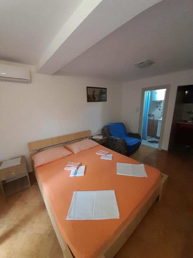 Apartments Kovacevic Petrovac na moru Exterior foto